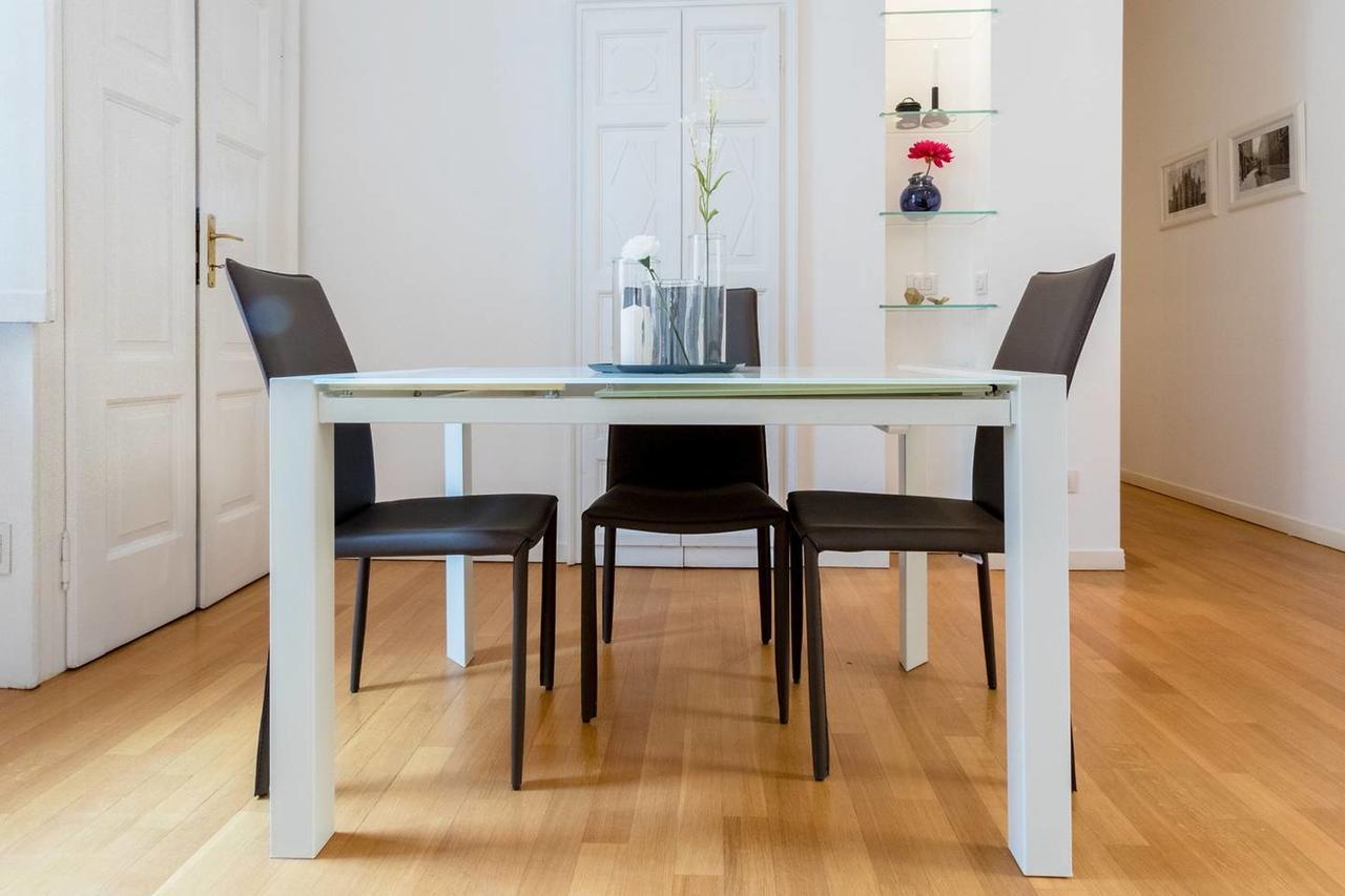 Joivy Lovely Flat For 5 Close To Sforzesco Castle Milan Bagian luar foto