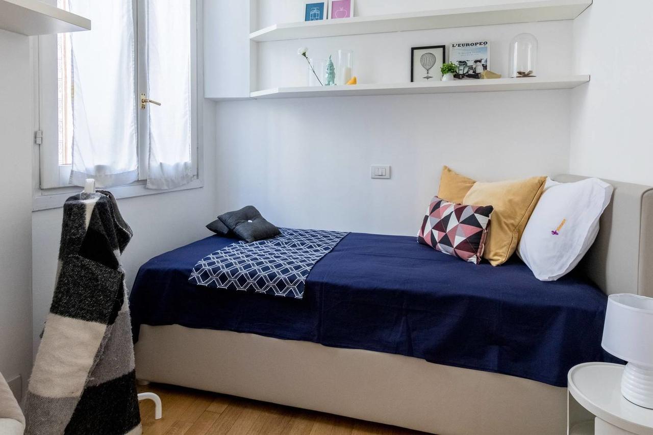 Joivy Lovely Flat For 5 Close To Sforzesco Castle Milan Bagian luar foto